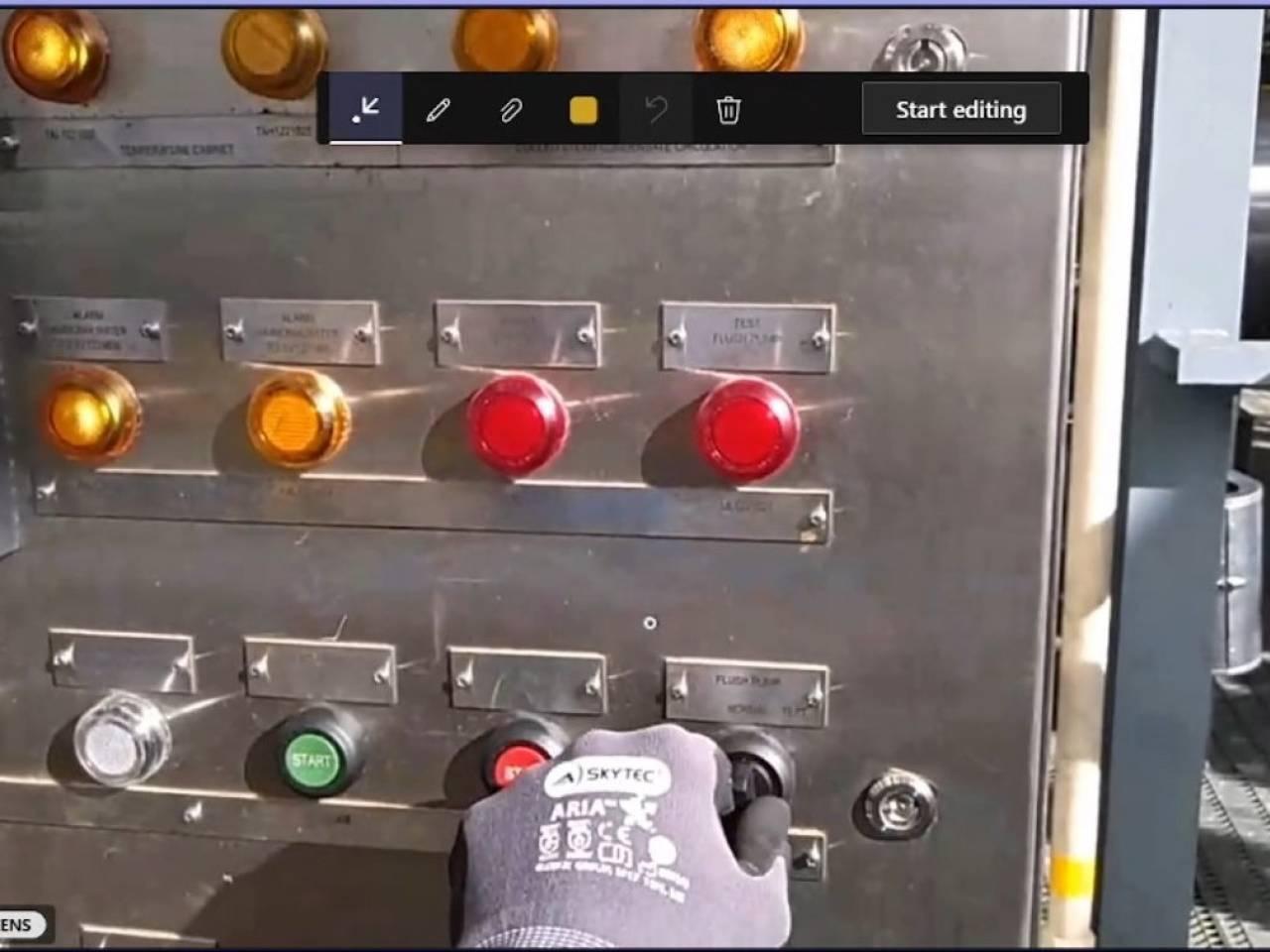 Remote commissioning using Microsoft HoloLens